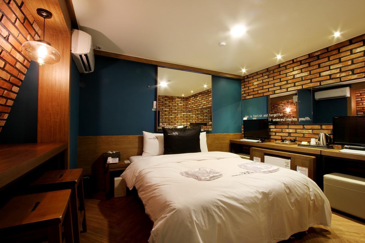Daejeon Page Hotel Exterior foto