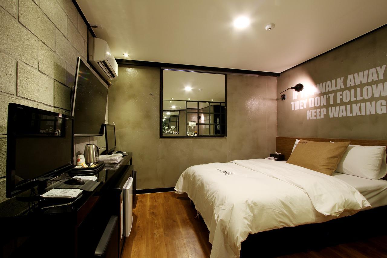 Daejeon Page Hotel Exterior foto